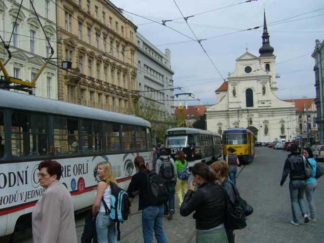 Za povimnut stoj cestujc, ktermu se nechtlo vystoupit