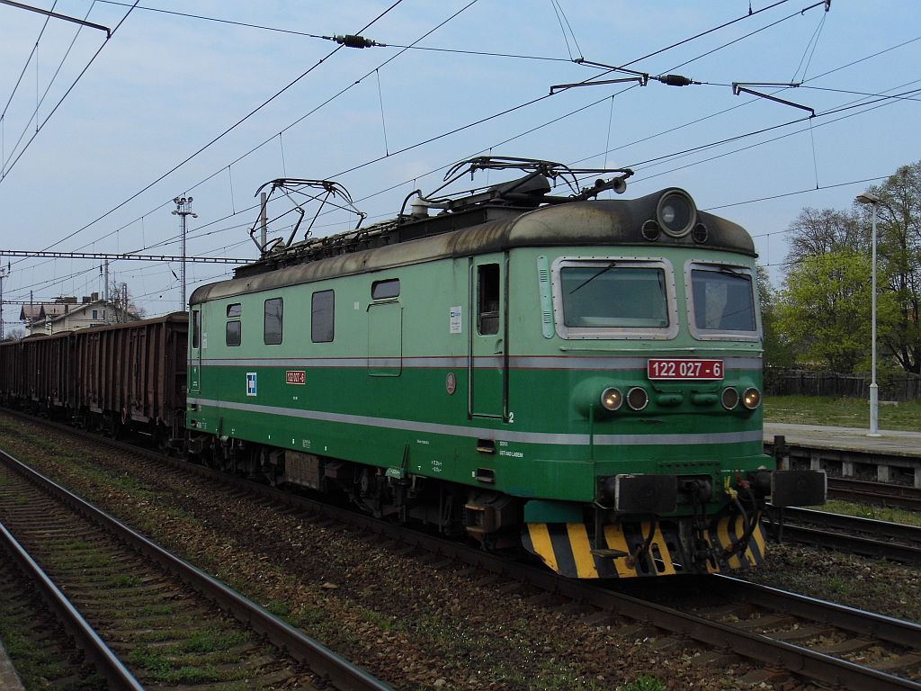 122 027 Lys nad Labem (24. 4. 2015)