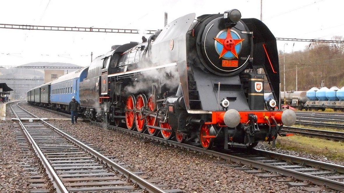 475 179 Historick vlak Kivoklt v Beroun 12 listopad 2015