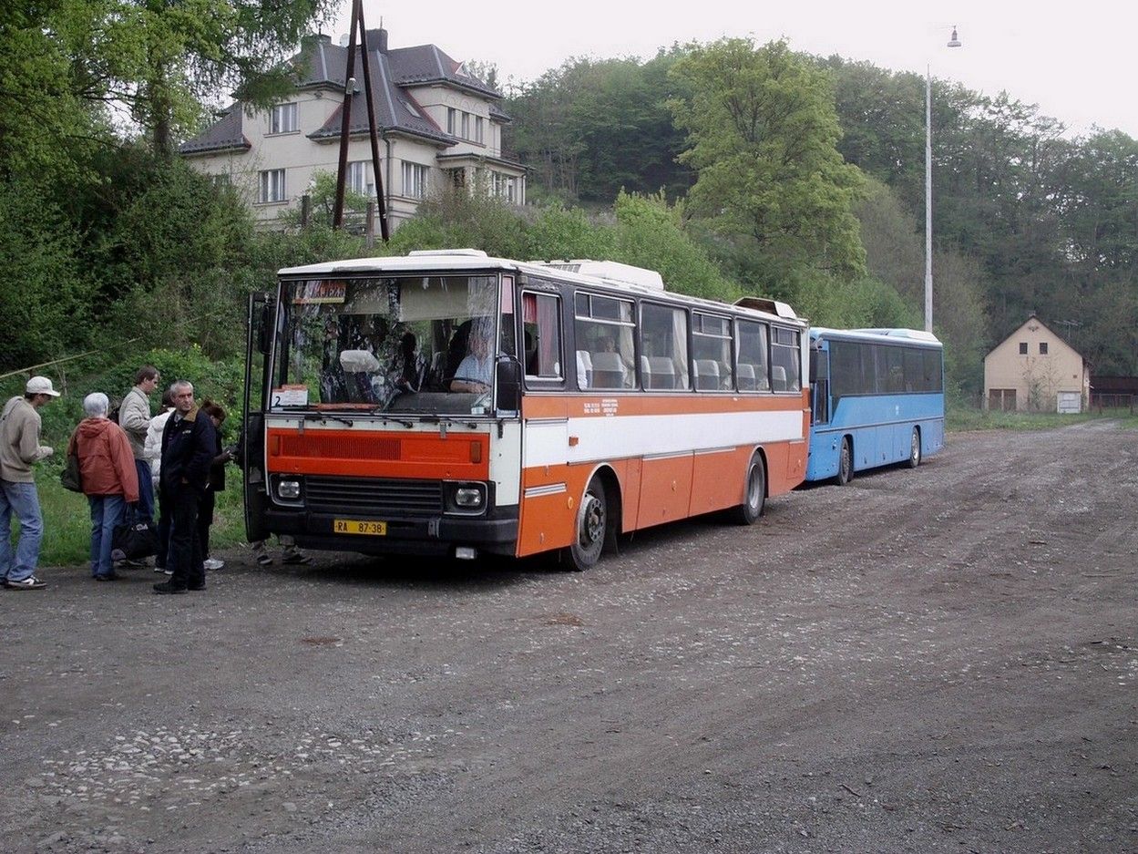 NAD do Rakovnka v st. Roztoky u K., 26.4.2011