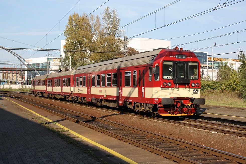 R 1122: 80-29.225 + Btn753 (011) + 843.020, Ostrava sted