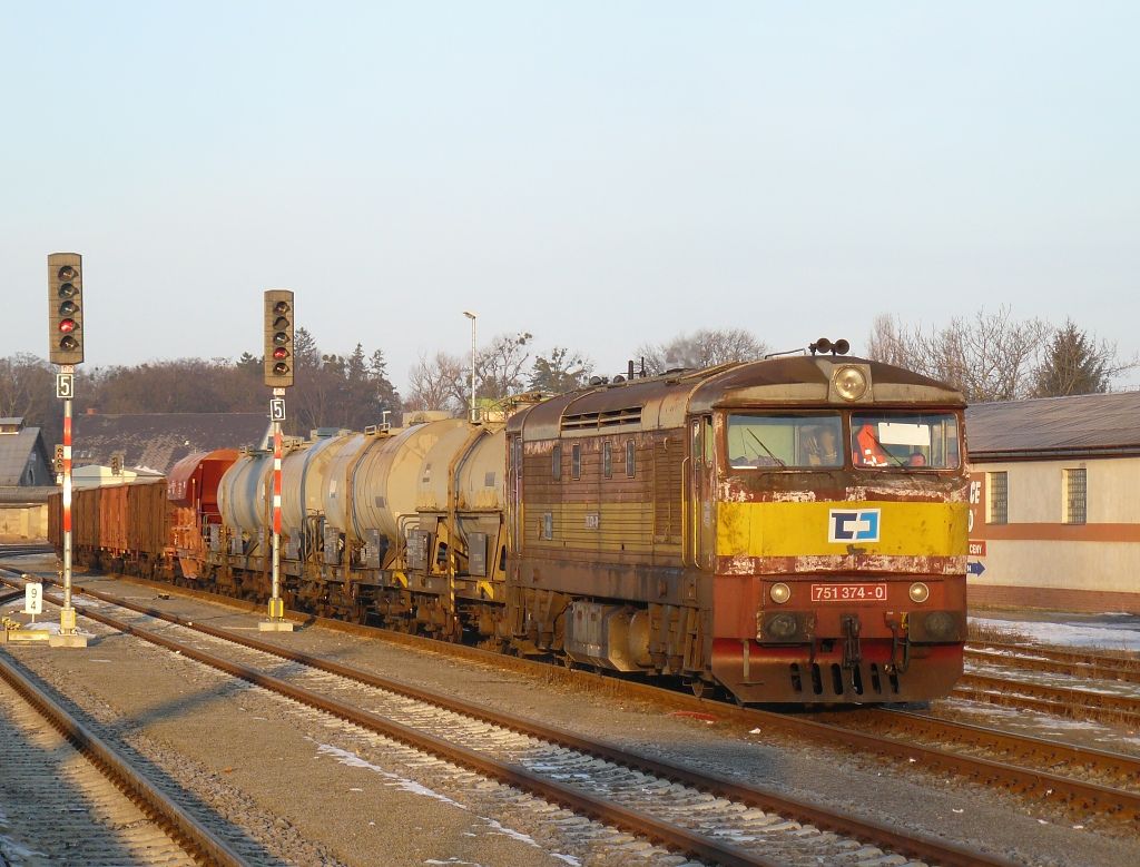 751.374-0 Krom(22.2.2010,Mn 81055,foto-Ale Krka)