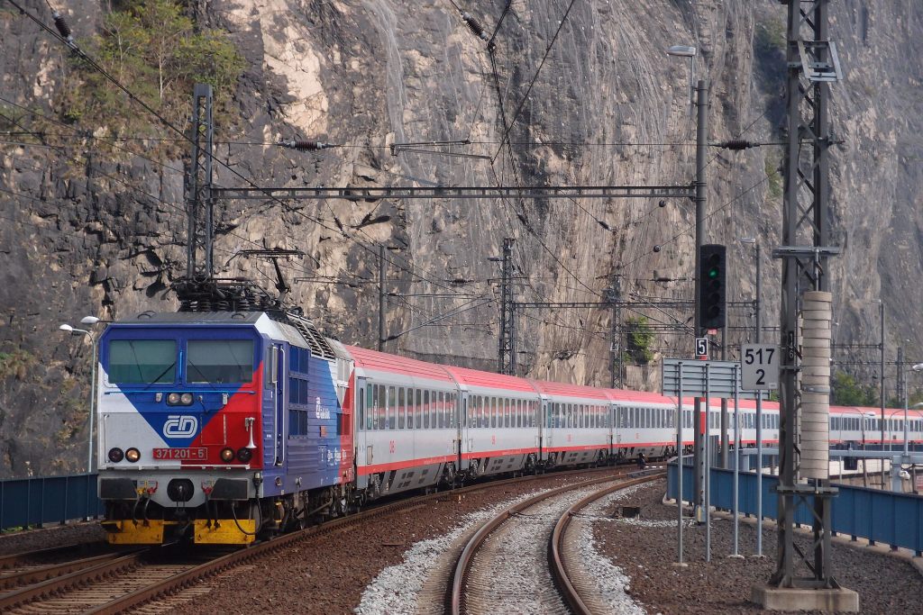 371 201 s EC 173 st nad Labem 9.10.14