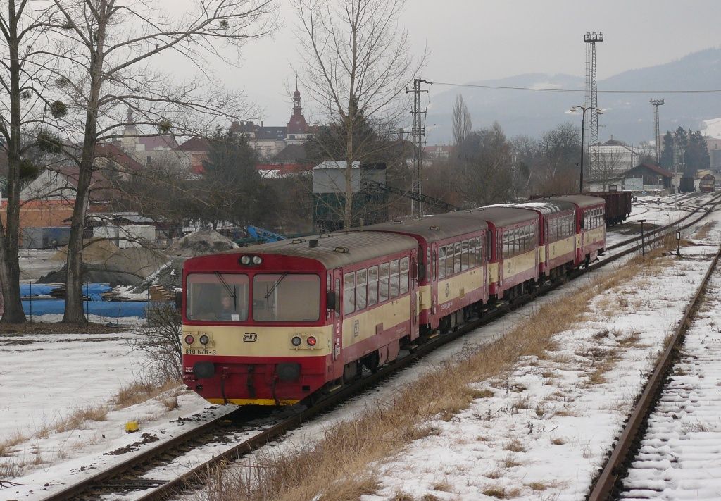 810 678-3 Holeov(pk.Os 3909,19.2.2010,foto:M.Nesrsta)