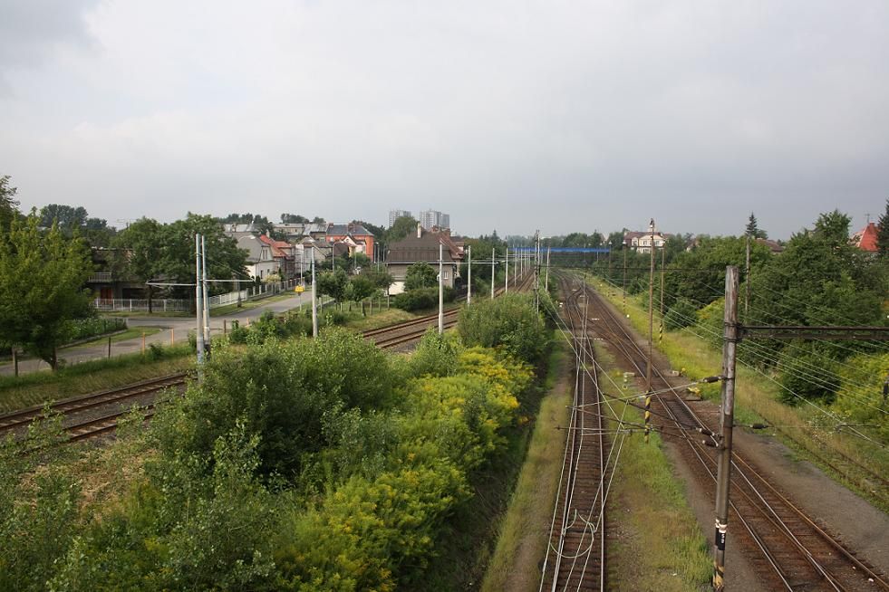 eleznin a tramvajov tra smujc do Zbehu