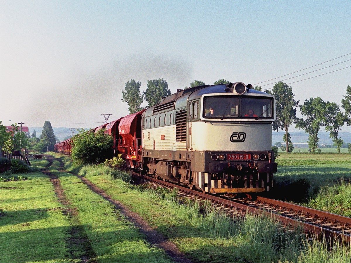 750 119 D odv z Kojetna vozy na trk smr Skaov 16 05 2003
