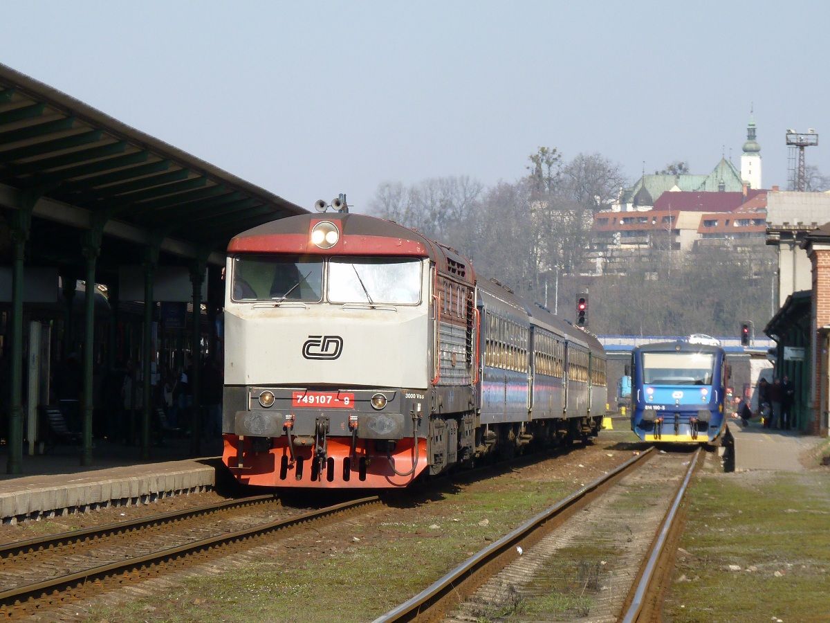 749 107-9, Os 3128, Frdek-Mstek