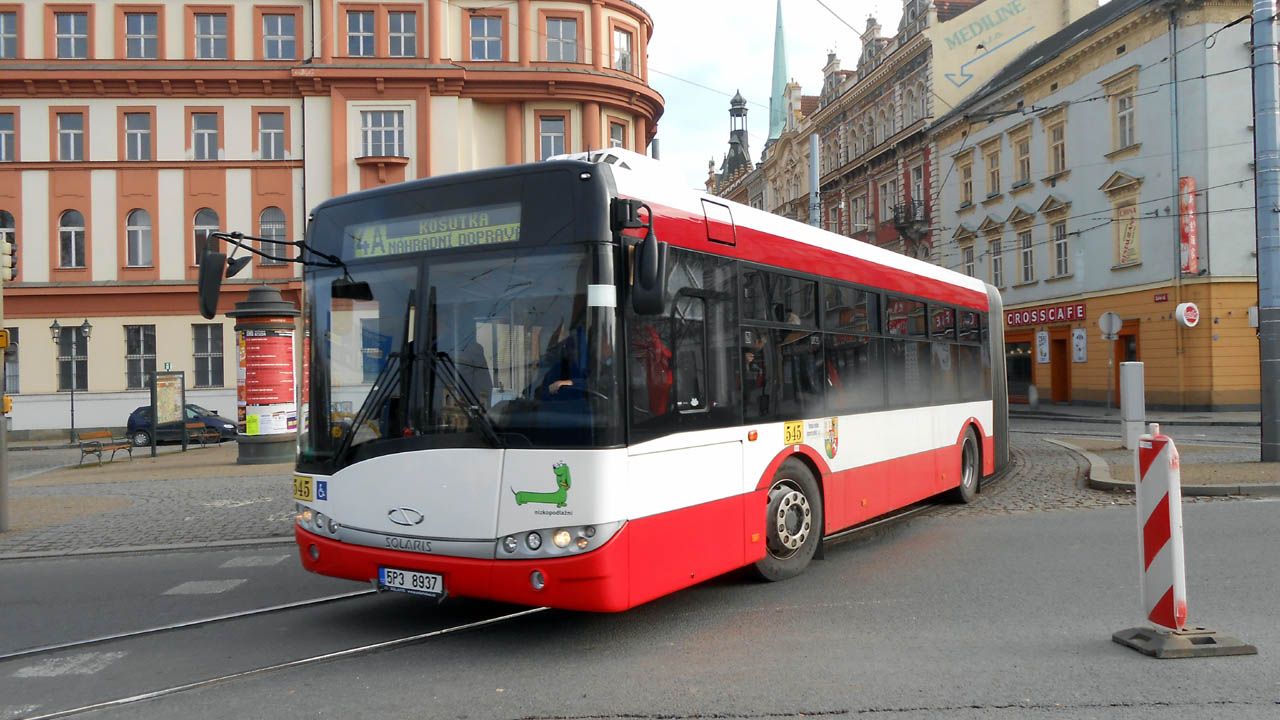 Solaris 545 vyjd ze Soln