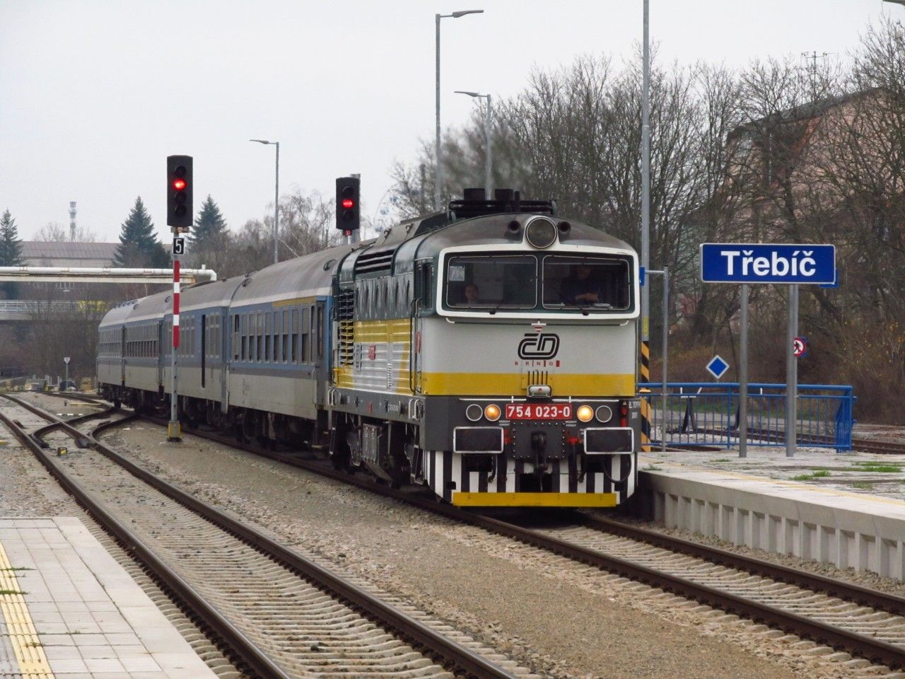 R 662 s lok. 754.023 pijd do st. Teb, 24. 11. 2019