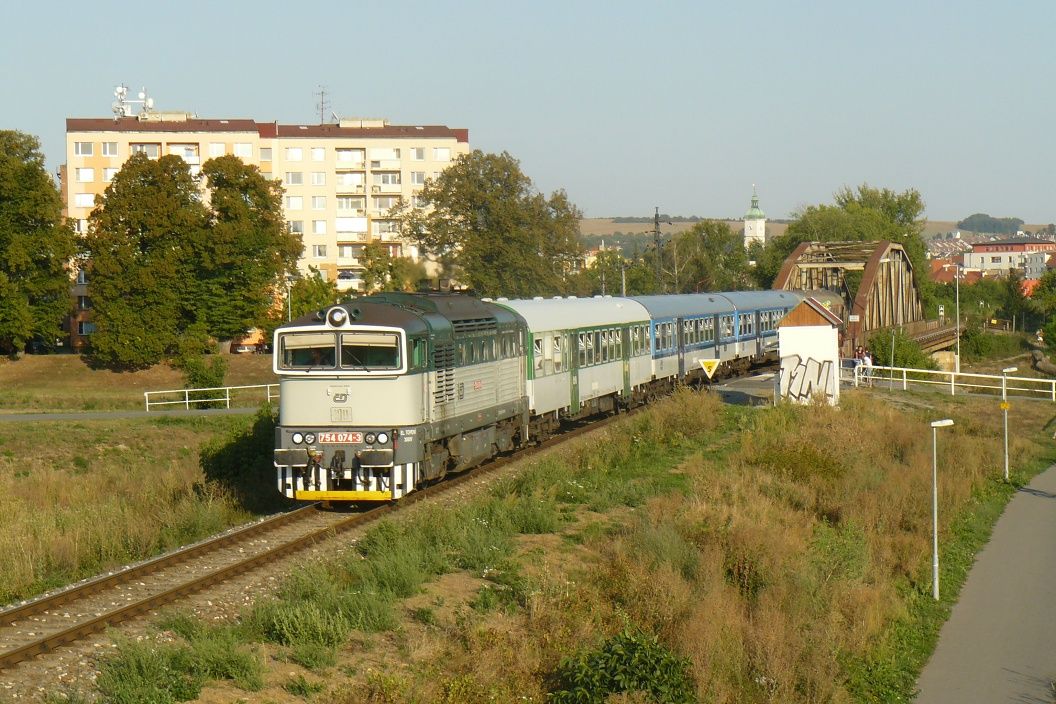 754 074-3 Uhersk Hradit(11.9.2012,Sp 1731-Hrukovice,foto-Ale Krka)