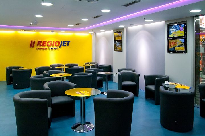 Lounge jet bez novin a host.