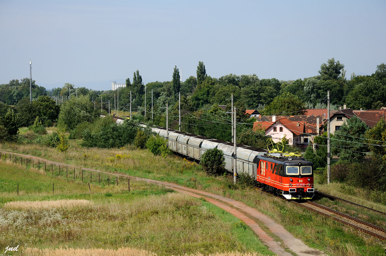 121 041 Mal Ujezd 8.9.2013.tif