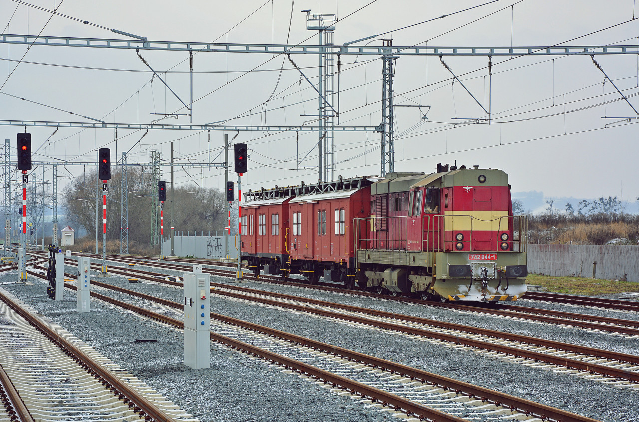 742.044 /Uniov 12.12.2022