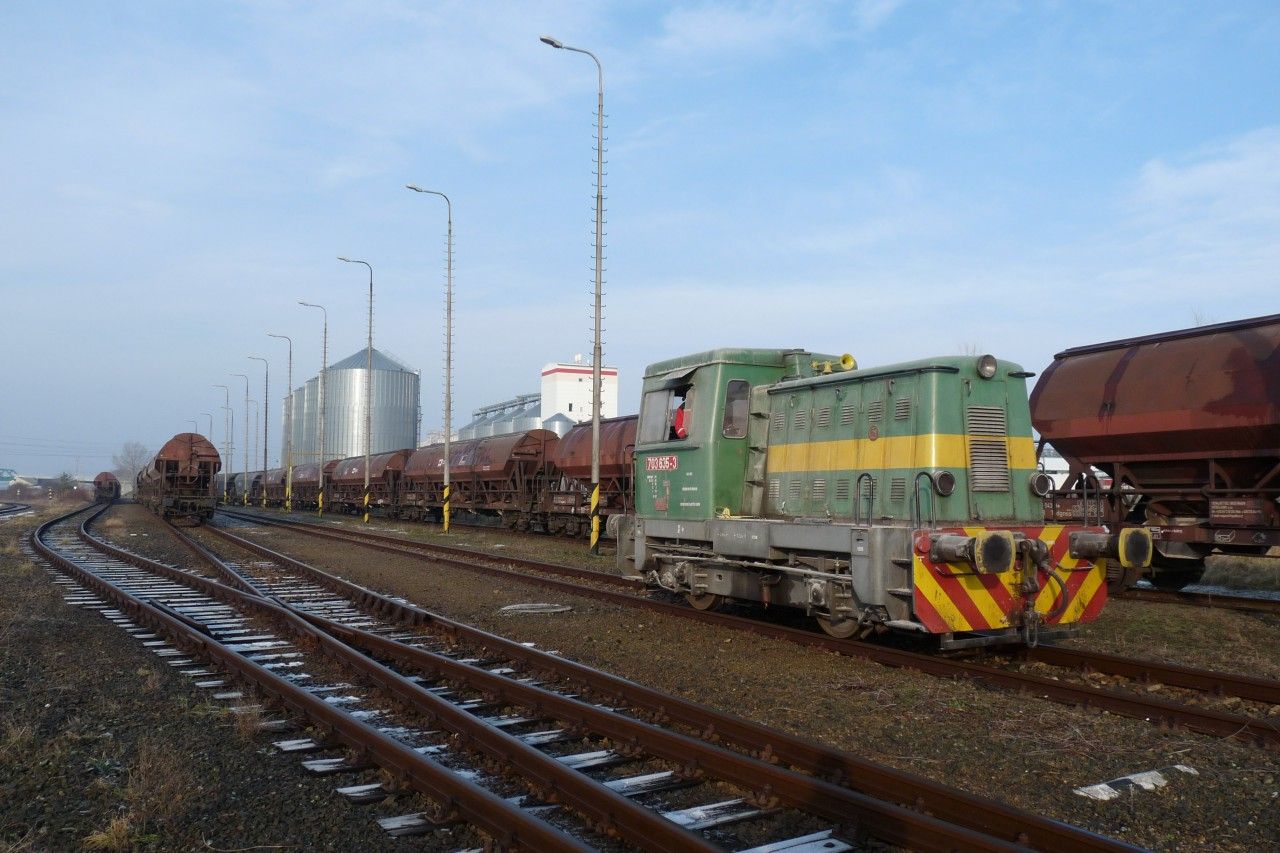 703.635-3 akvice - ped.kolejit 25.1.2018