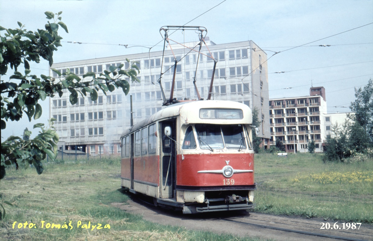 139 - Jeden z nejhez49ch voz. Tohle mla bt pvodn mzejn Tdvojka.