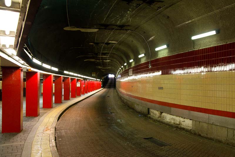 Autobusov tunel Harvard, spodn podla - o vkendu tm nepouvan...