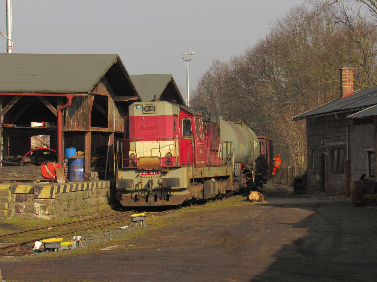 742.157-1 v ele Mn 84107 pistavuje vz  Eas k nakldce v st. Star Paka 25.3.2021 