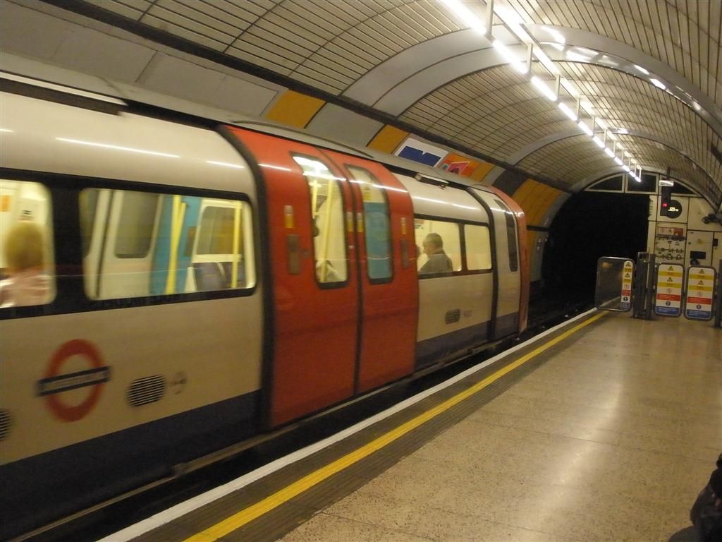 Metro v Londn