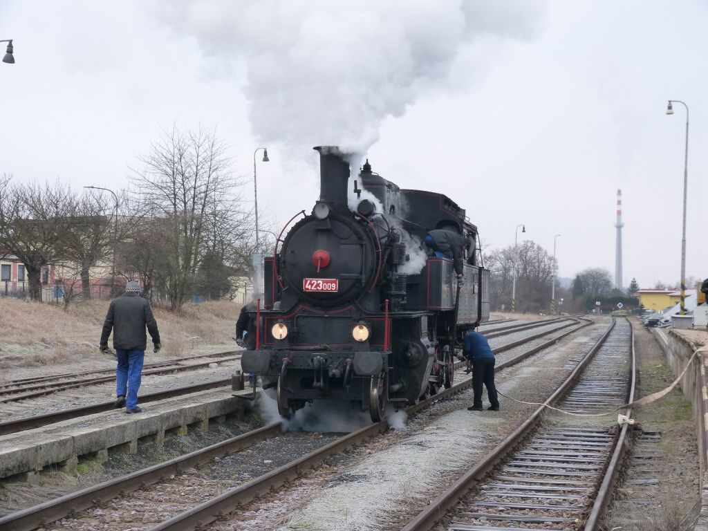 423.009 Zbrojen vodou v Litomyli 4.12.2016 foto-M.ich 