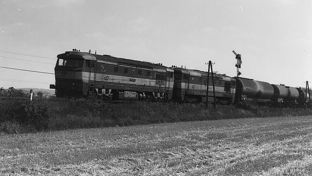 751.050+053, cisterny do Kojetic, Jaromice nad Rokytnou, 19.8.2001