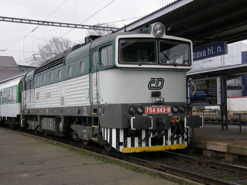 754 043-8 ; Os 3104 Ostrava hl.n.