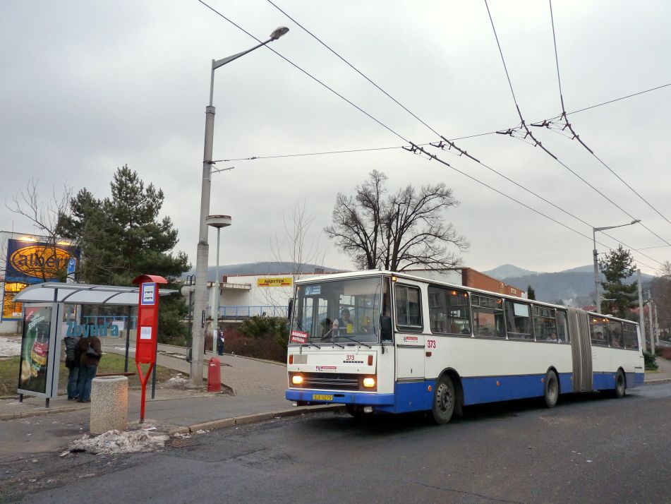 Karosa B 741.1908 ev.. 373, jezdc ji pouze na vlukch/posilovch spojch v zast. OD Kvt