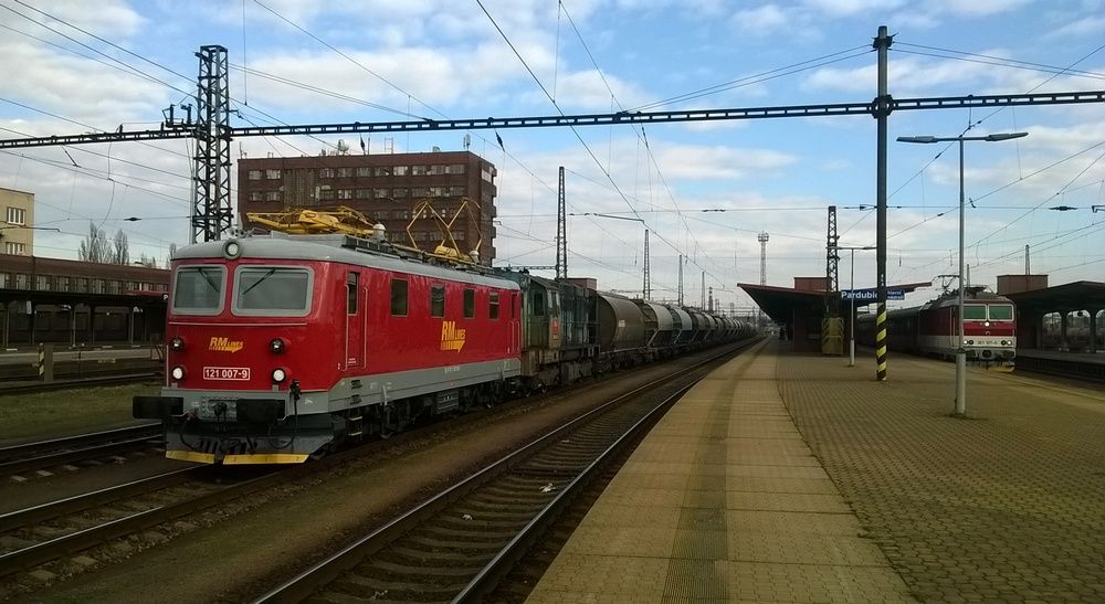 121 007-9, 740 545-9 a 361 107-6 (EC 124), Pardubice 15.2.2015