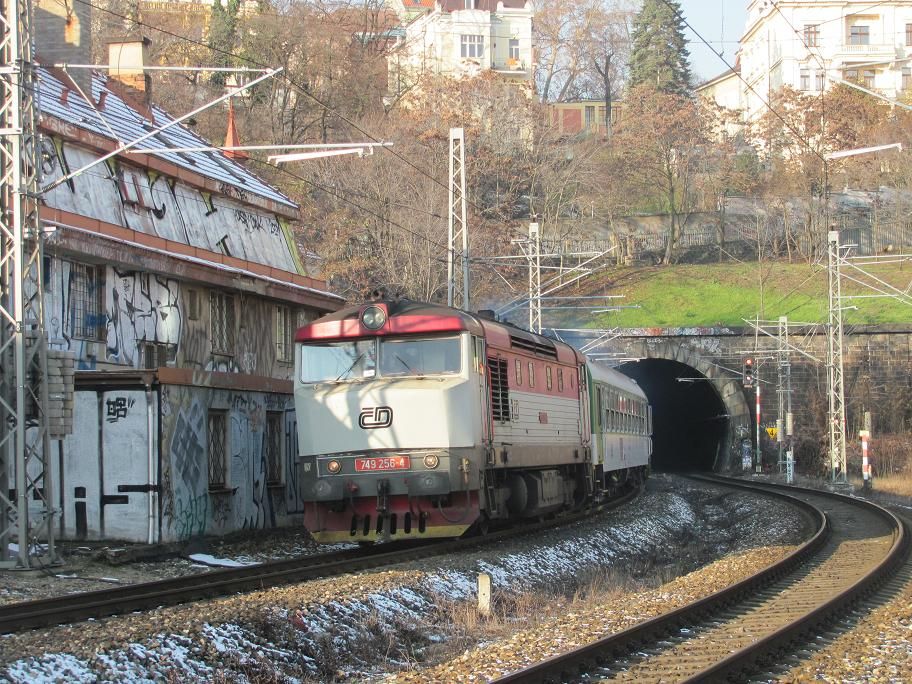 749 256 - R 1250 - Praha Nusle - 27.11.2010.