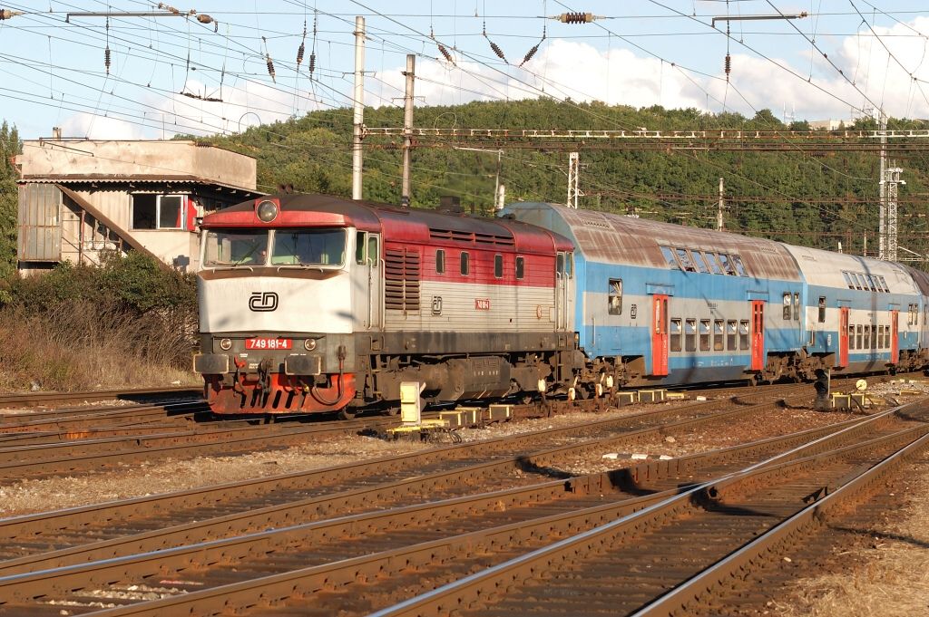 749 181-4 Os9064  Praha Vrovice