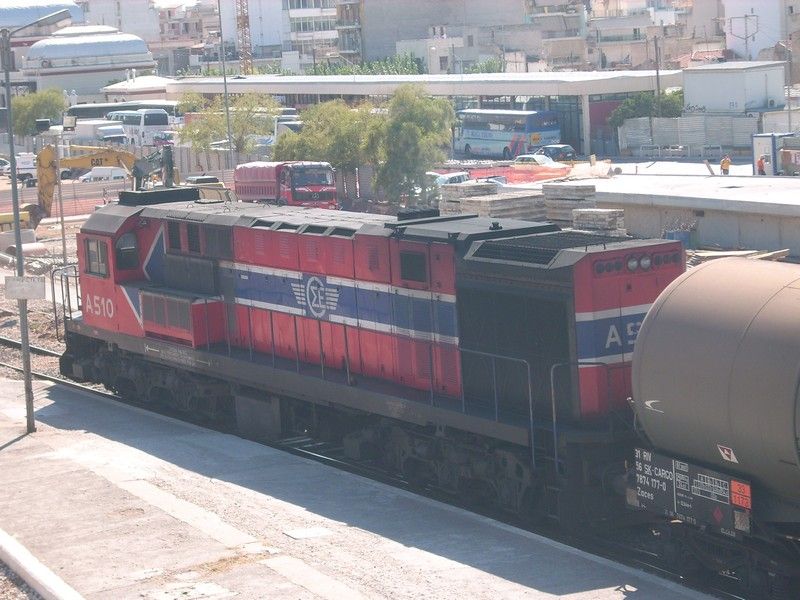 Motorov lokomotiva  vyfocen na ndra Larisis v Athnch 16.9.2008