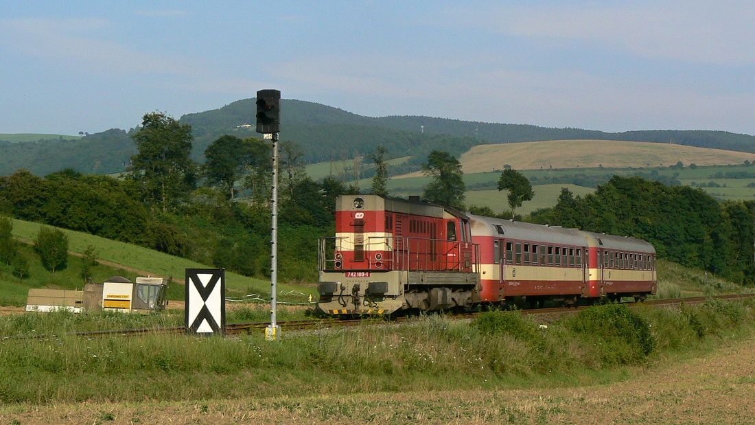 742.100  (Os 4316 Bylnice - Star Msto u Uh. Hradit) 5.8.2011