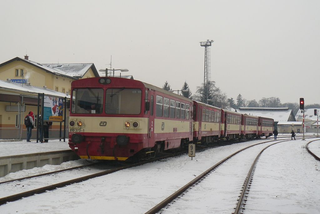 810 373-1+810 385-5 Krom(22.1.2013,Os 3917,foto-Ale Krka)