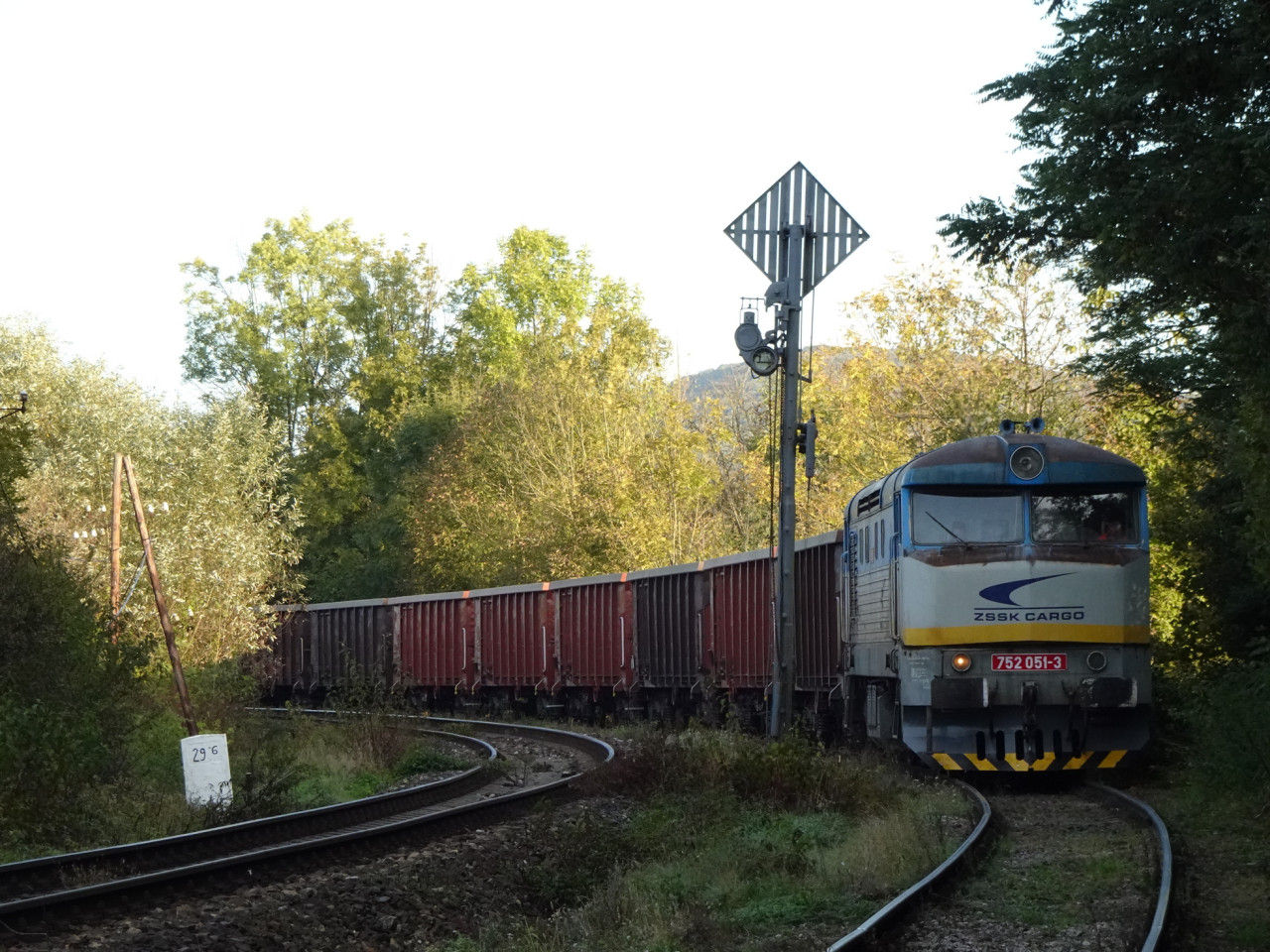 ierna nad Topou, mechanick seaovac nvstidlo na vlece cementrny Zeocen. 2.10.2024