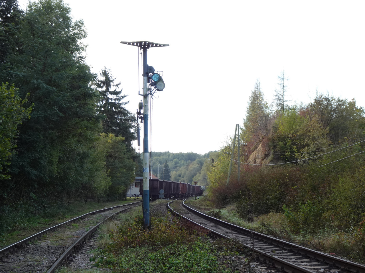 ierna nad Topou, mechanick seaovac nvstidlo na vlece cementrny Zeocen. 2.10.2024