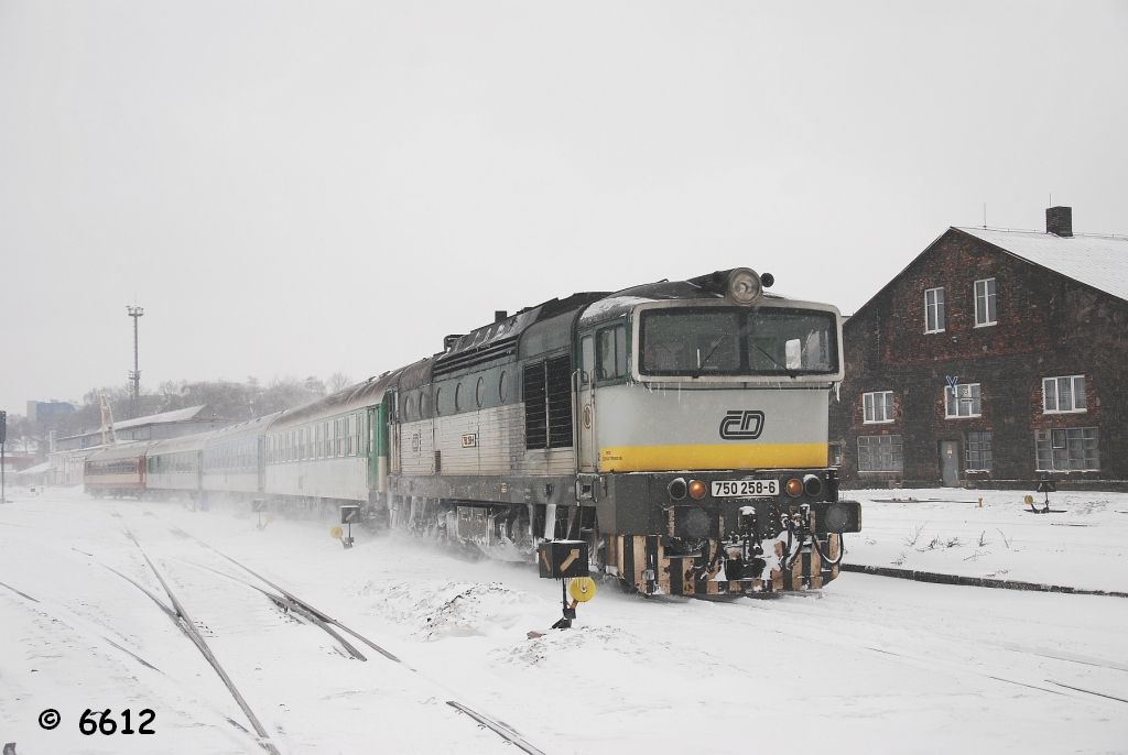 750 258-6, Liberec, R 1157, 25.12.2010