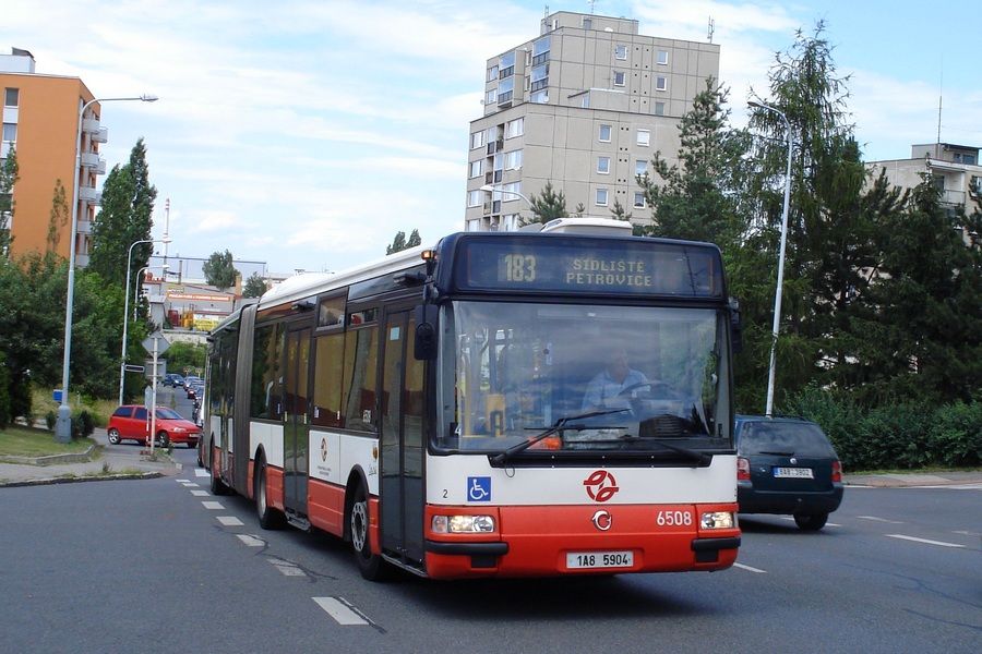 Citybus 18m 6508 ped zastvkou Gercenova