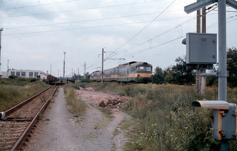 451, Os Pardubice-Jarom, za dnen mykou, lto 1993