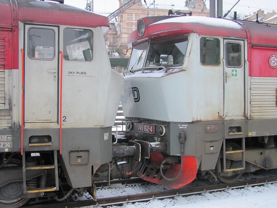 nazvykl spojen 749 162 a 749 254 - Praha Hl.n. - 25.12.2010.