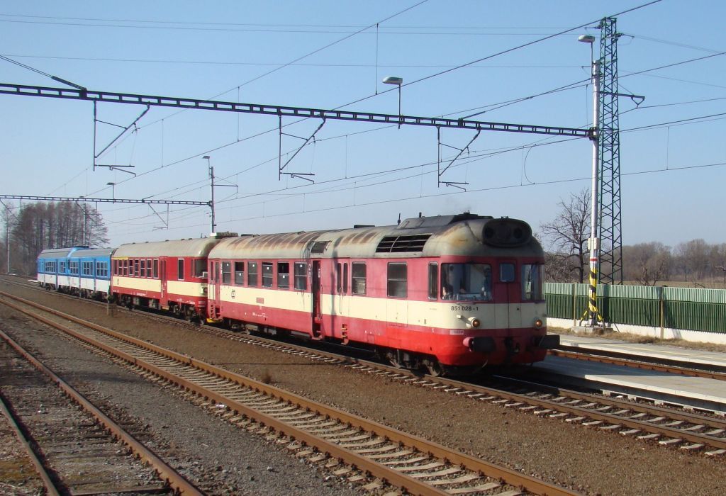 851 028-1 ttina