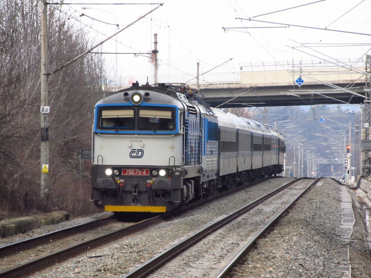 R 975 s ppen 750.711 (napov vluka Brno-Kr. Pole - Brno hl. n.); Brno-Lesn 6. 2. 2016