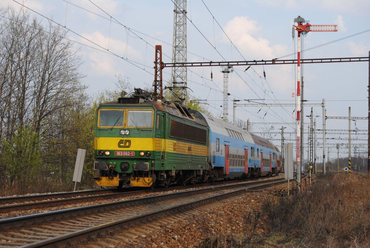 163.082 Os 9206 Praha-Vrovice 21.4.2013 Autor: Gutky