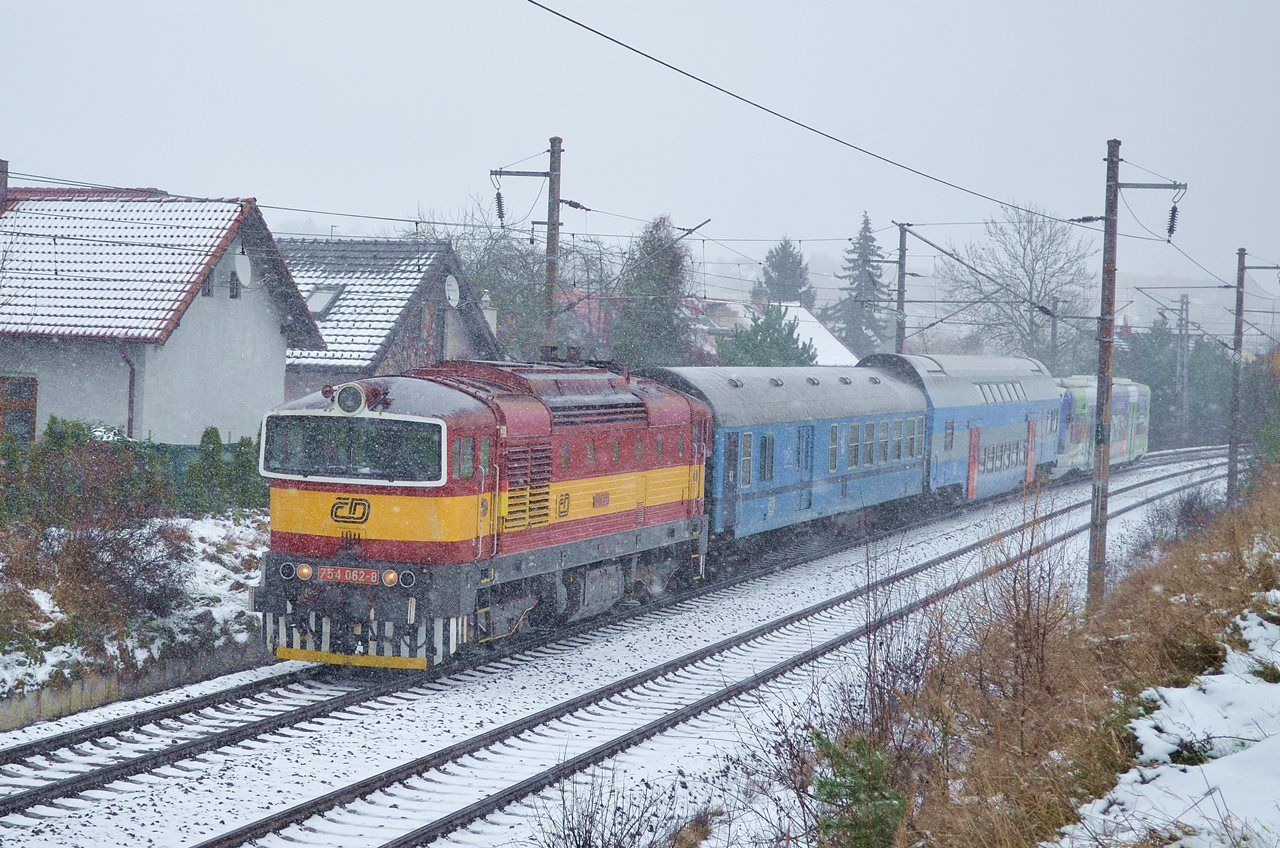 754 062