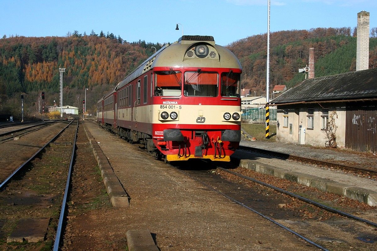 Renka pi ekn mezi obraty Os 4826/4843, Zastvka u Brna, 16.11.09