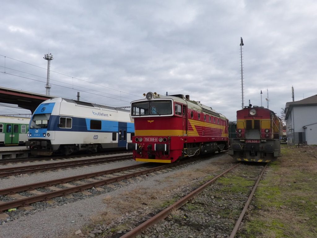 750-308 Po odstaven v Koln 13.12.2015 foto-M.ich 