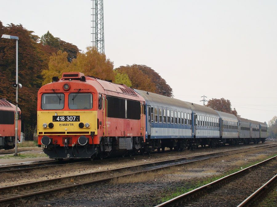 418.307-8 / Storaljajhely / 13.10.2013