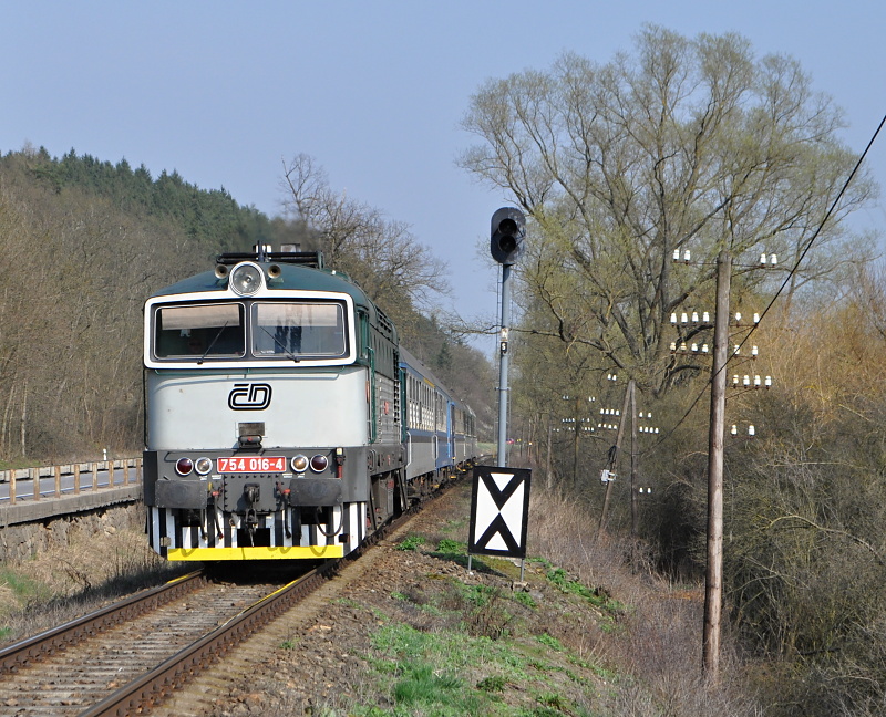 754.016 - R668 - Vladislav - 21. 4. 2013