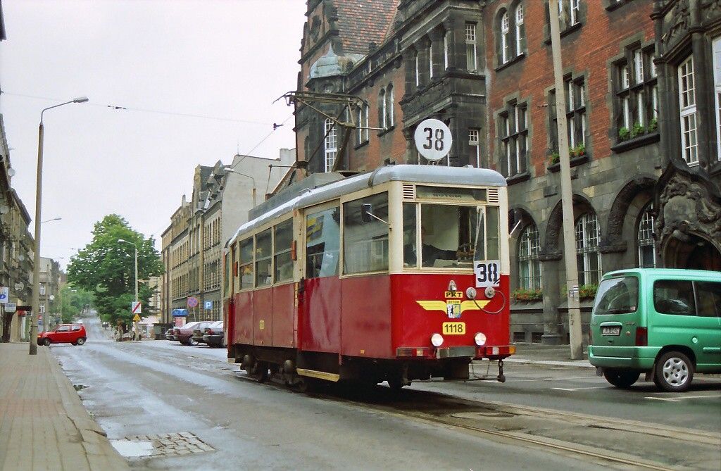 17.06.2001 - Bytom kosciel Sw. Trjcy Tram. N ev.. 1118 l.. 38. © Halbstadt