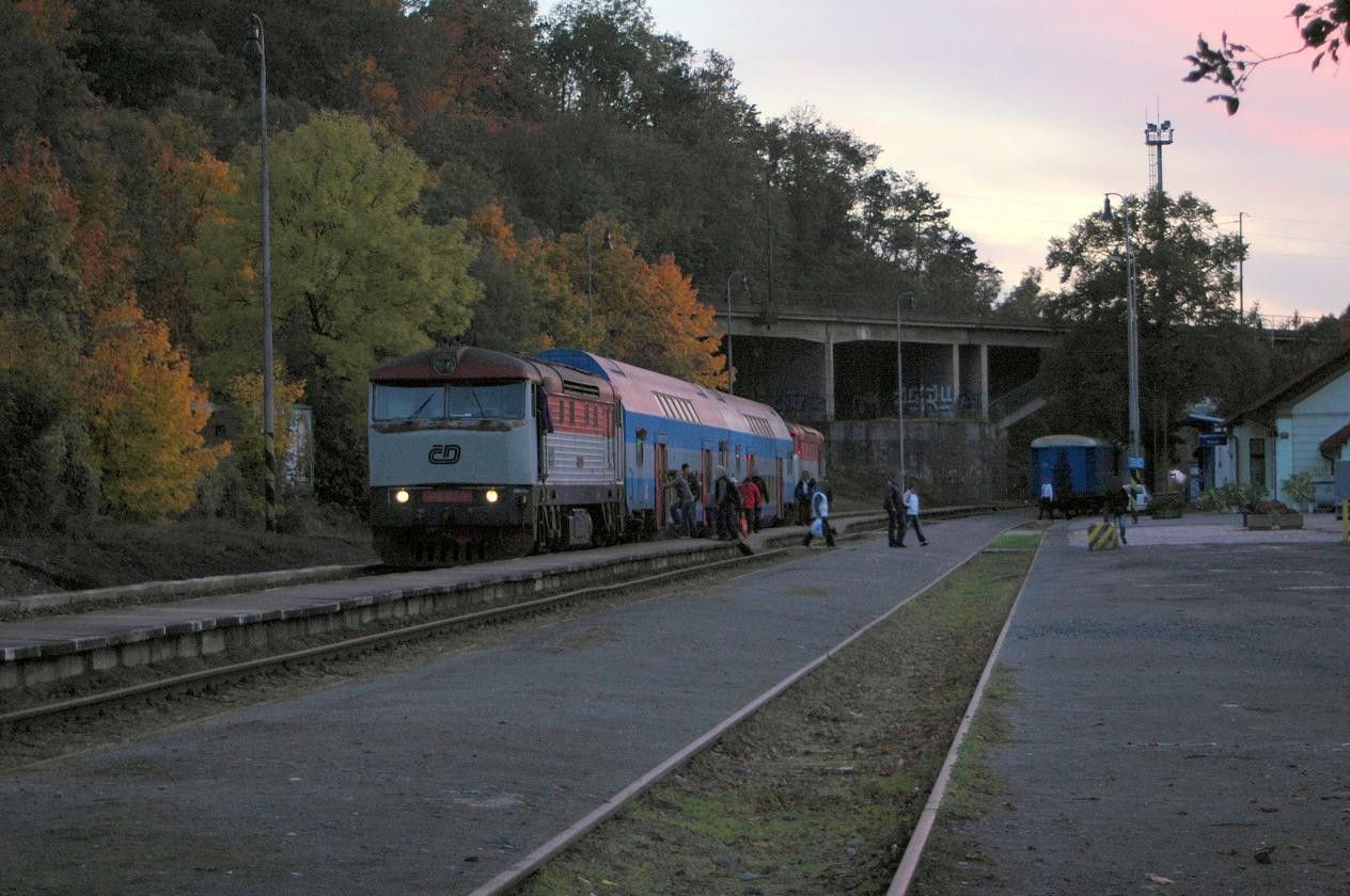 749.107 + 749.006 - os. 9064 - Praha Brank - 13.10.2013.