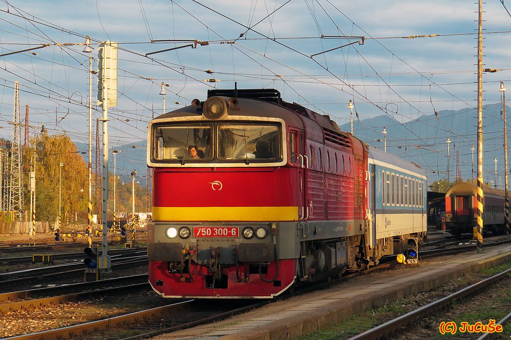 750 300-6, zloha, ilina, 28.10.2015, foto: Juraj evk