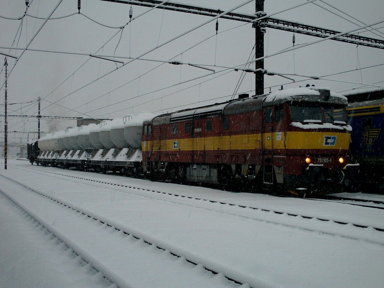 751.105 asi v Mn do Nuic, ped odjezdem v Beroun, 24.1.2011